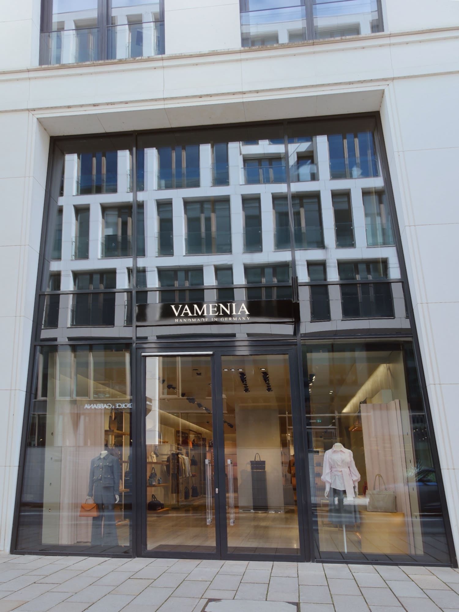Flagship-Store Hamburg – VAMENIA Neuer Wall