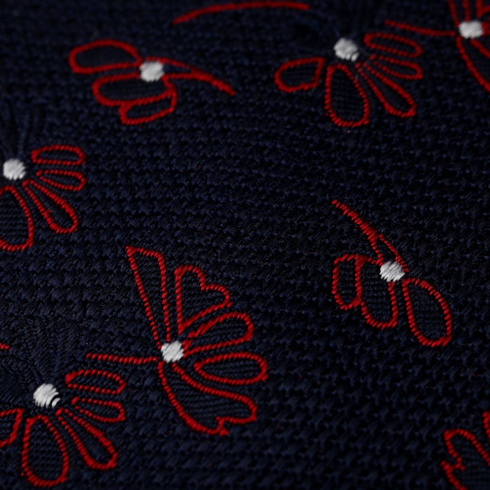 Seidenkrawatte mit Blumenmuster