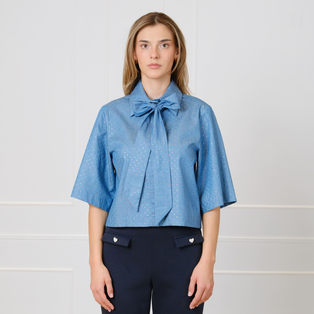 Blaue Schluppenbluse aus Baumwolle