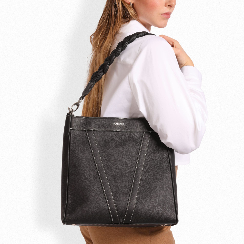 Shopper mit Magnetverschluss aus Kalbsleder Schwarz