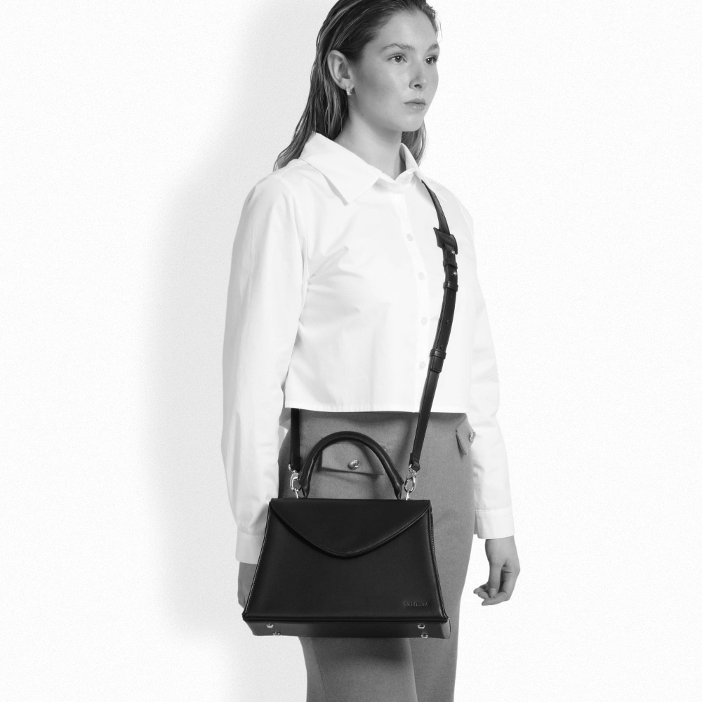 Henkeltasche mit Umhängegurt aus Kalbsleder taupe