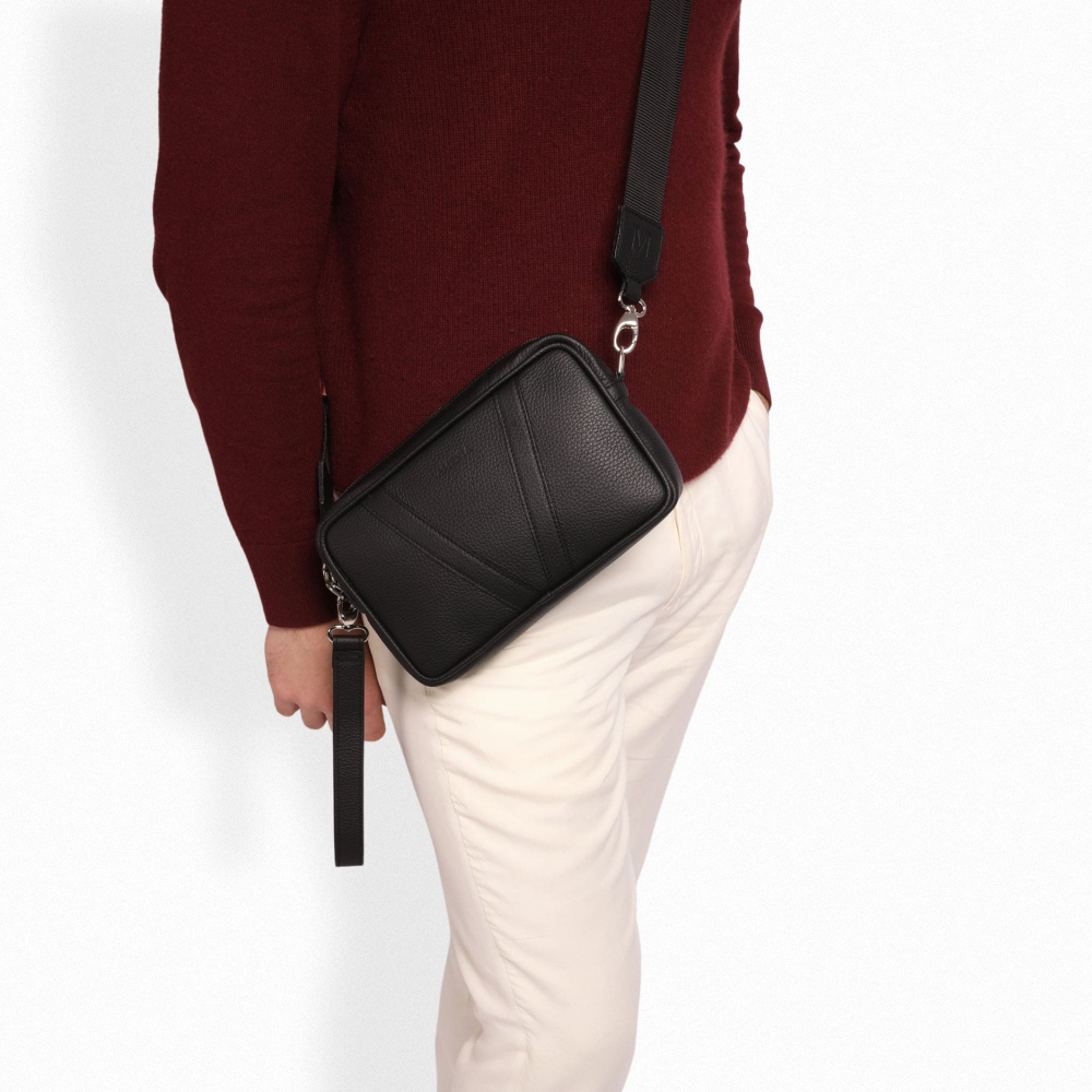 Small Shoulder Bag made of calfskin black