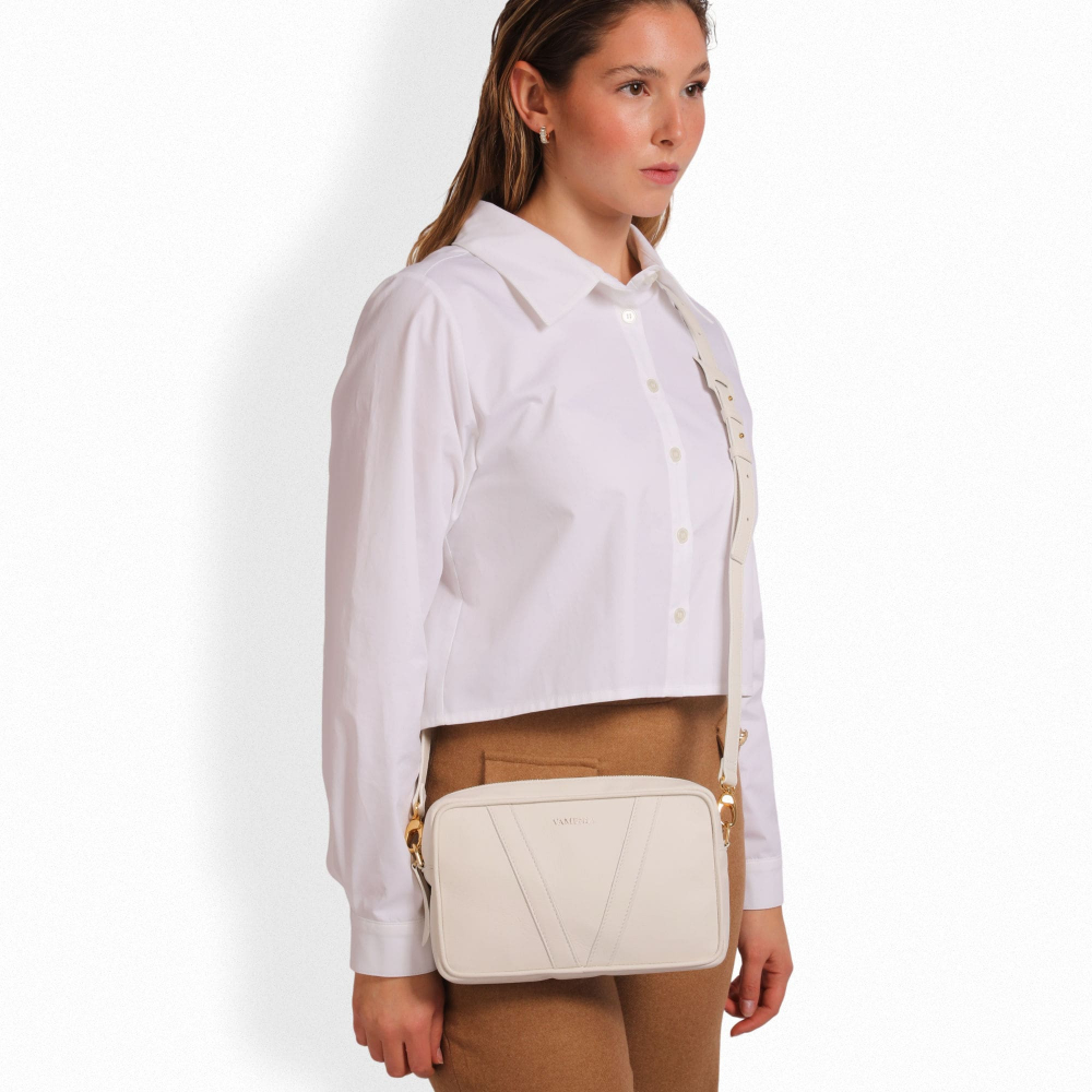 Small Shoulder Bag made of calfskin white -MONETA-