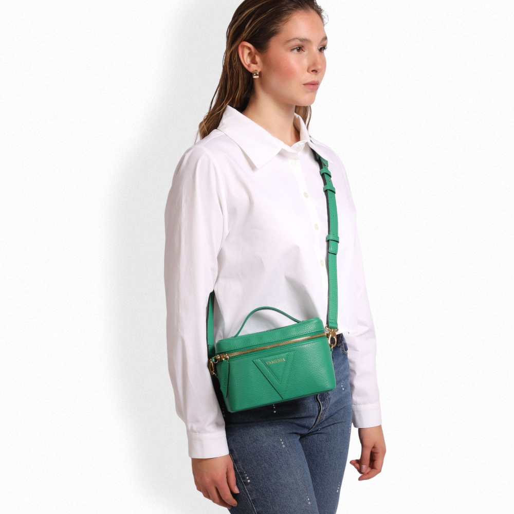 Shoulder Bag in green Calf Leather -OPIS-
