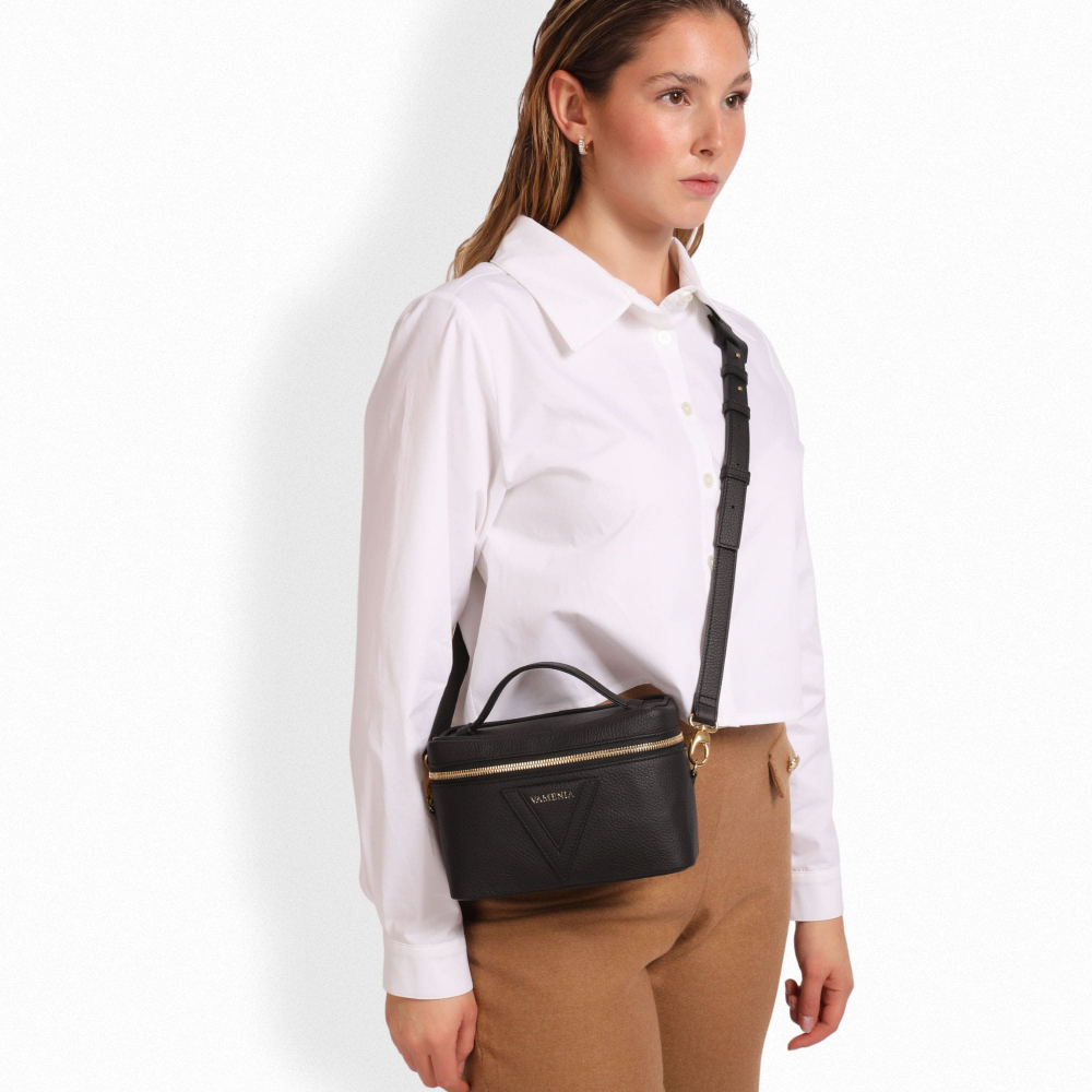 Shoulder Bag in Black Calf Leather -OPIS-