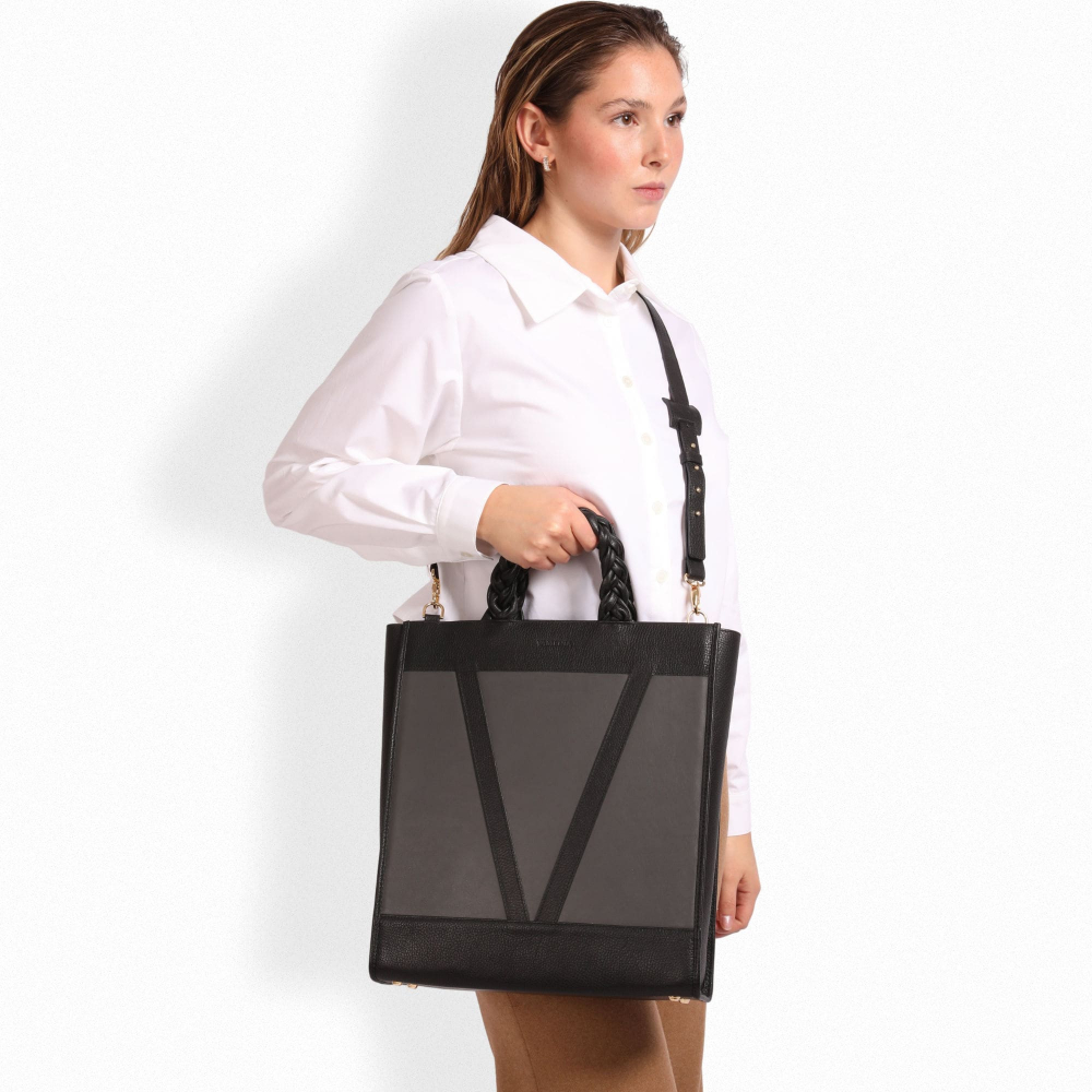 Tote Bag Handtasche aus glattem Kalbsleder mit geflochtenen Henkeln -SOL-