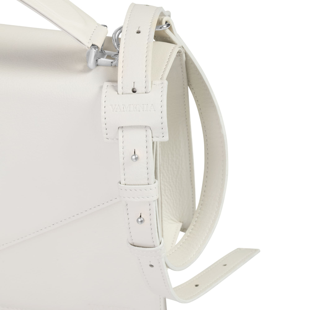 Handle Bag with shoulder strap made of calfskin white
