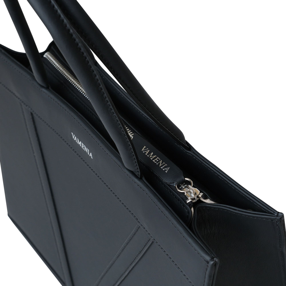 Preview: Handbag in Smooth Calf Leather Black