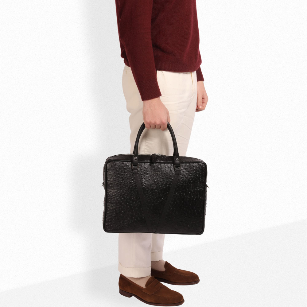 Briefcase made of calfskin black