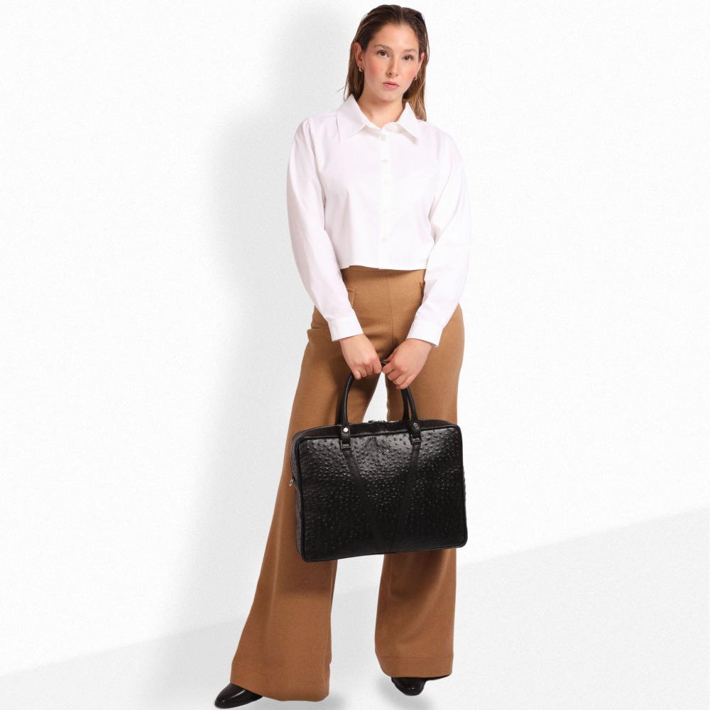 Briefcase made of calfskin black