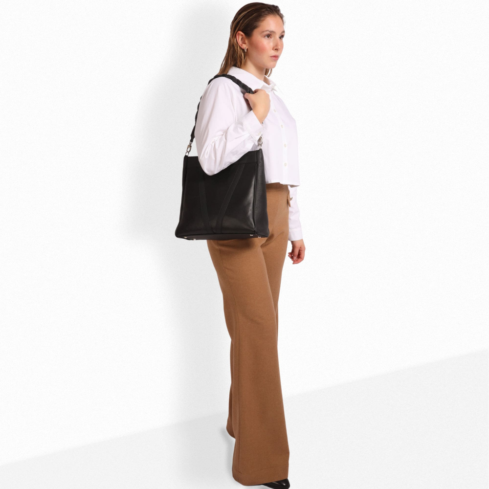 Shopper mit Magnetverschluss aus Kalbsleder Schwarz -DIANA-