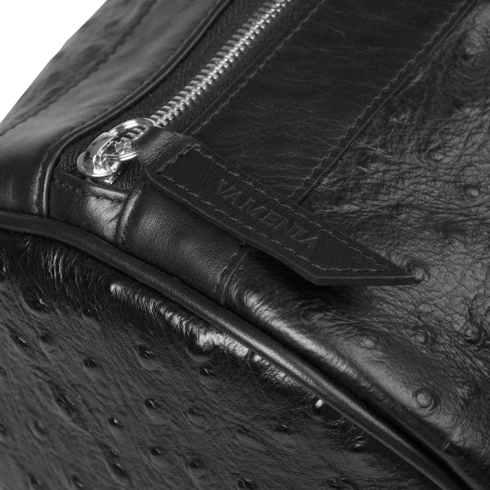 Travel bag M made of black leather -MERKUR-