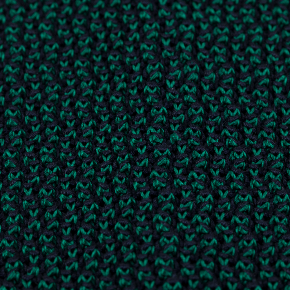 Seidenstrickkrawatte aus grün/blauem Seidentrikot